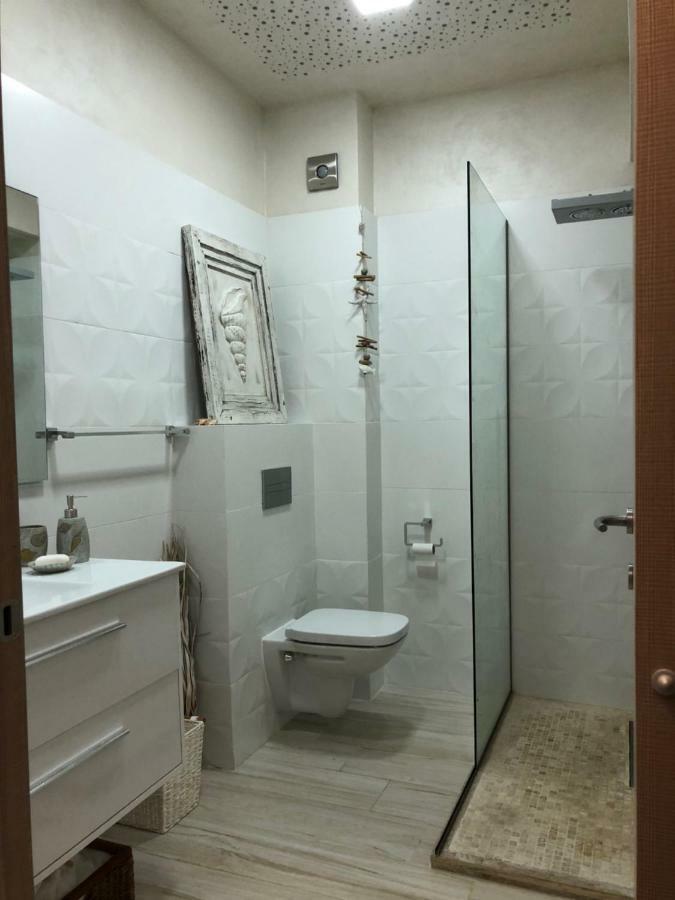 White Tower Mamaia - Private Apartment Exteriör bild