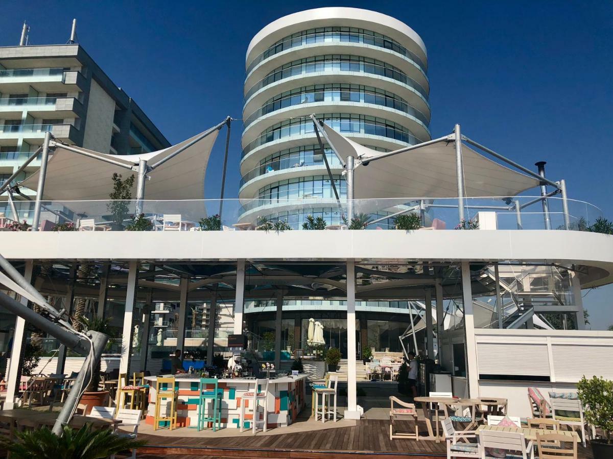 White Tower Mamaia - Private Apartment Exteriör bild